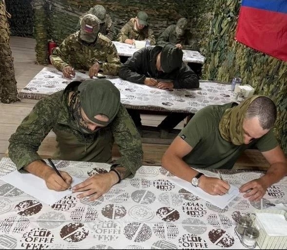 Как письма из дома согревают сердца наших бойцов 