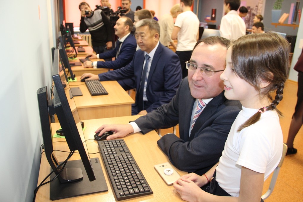 В Мирнинском районе открылась IT-школа
