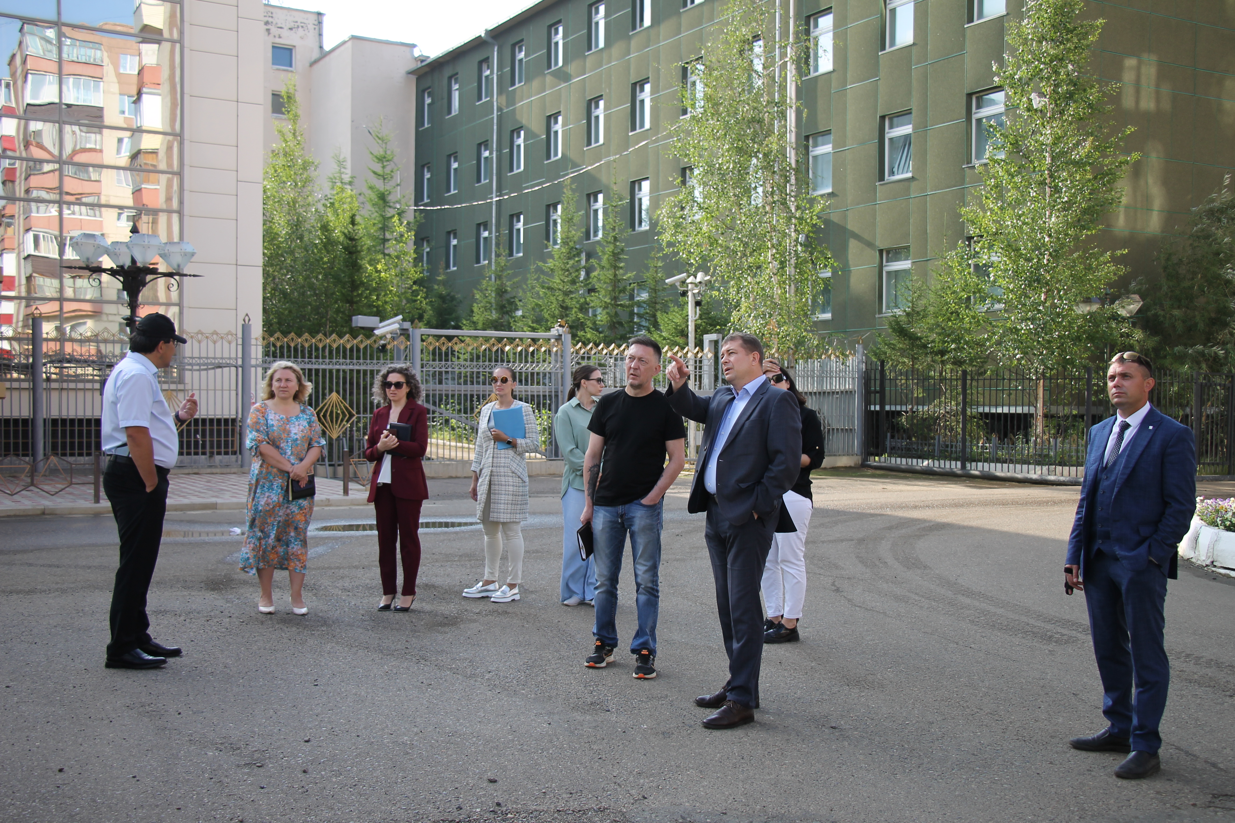 Итоги выездной комиссии по благоустройству на улице Тихонова