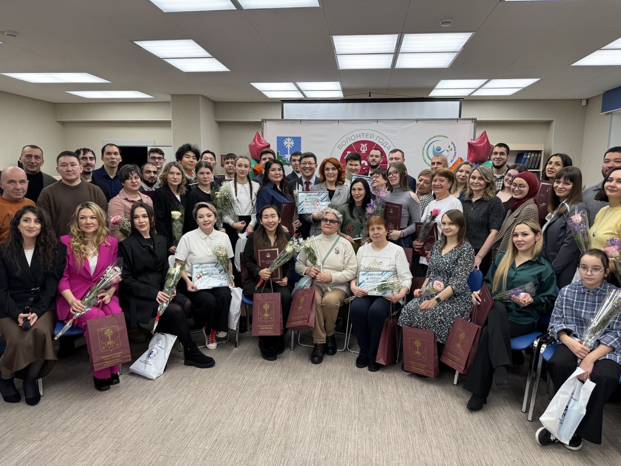 Гордимся нашими волонтерами! 