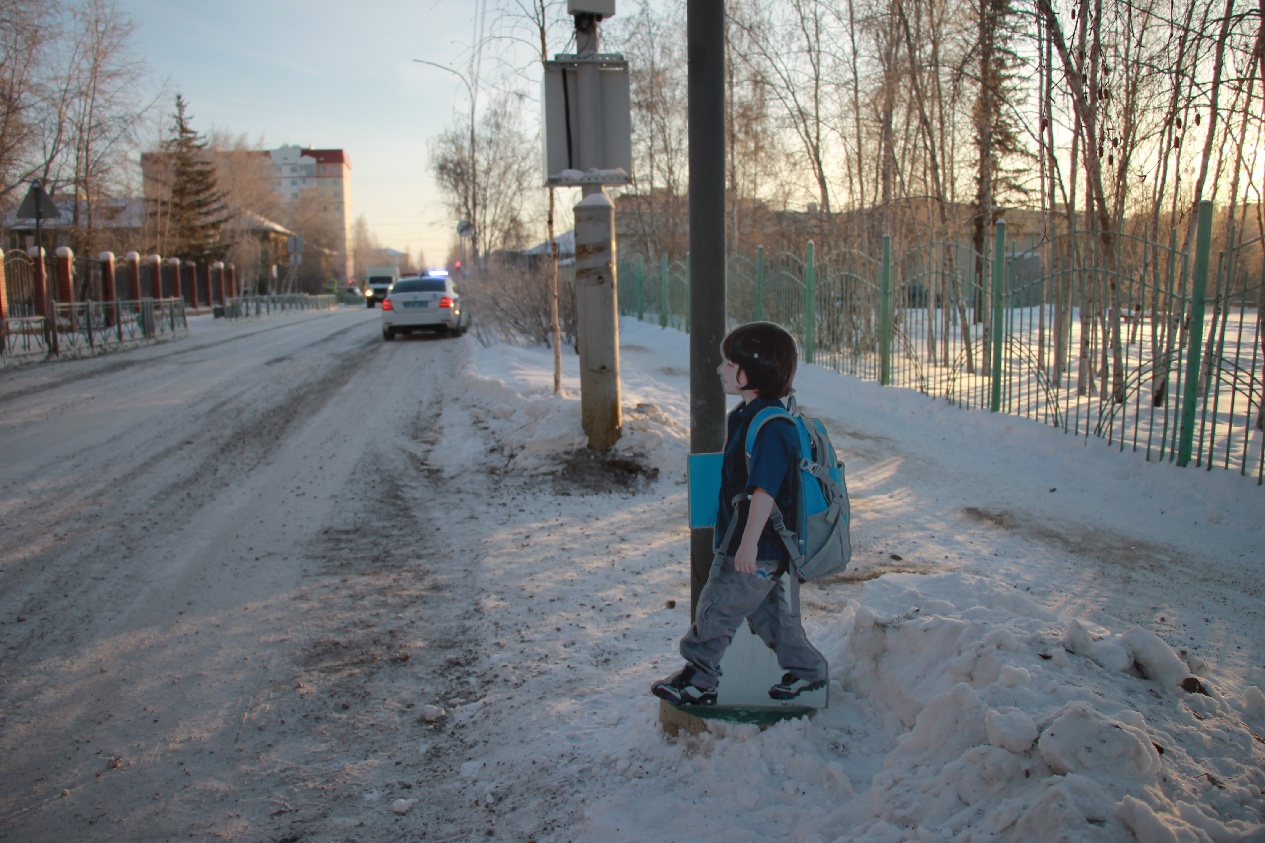 В Мирном появились макеты школьников