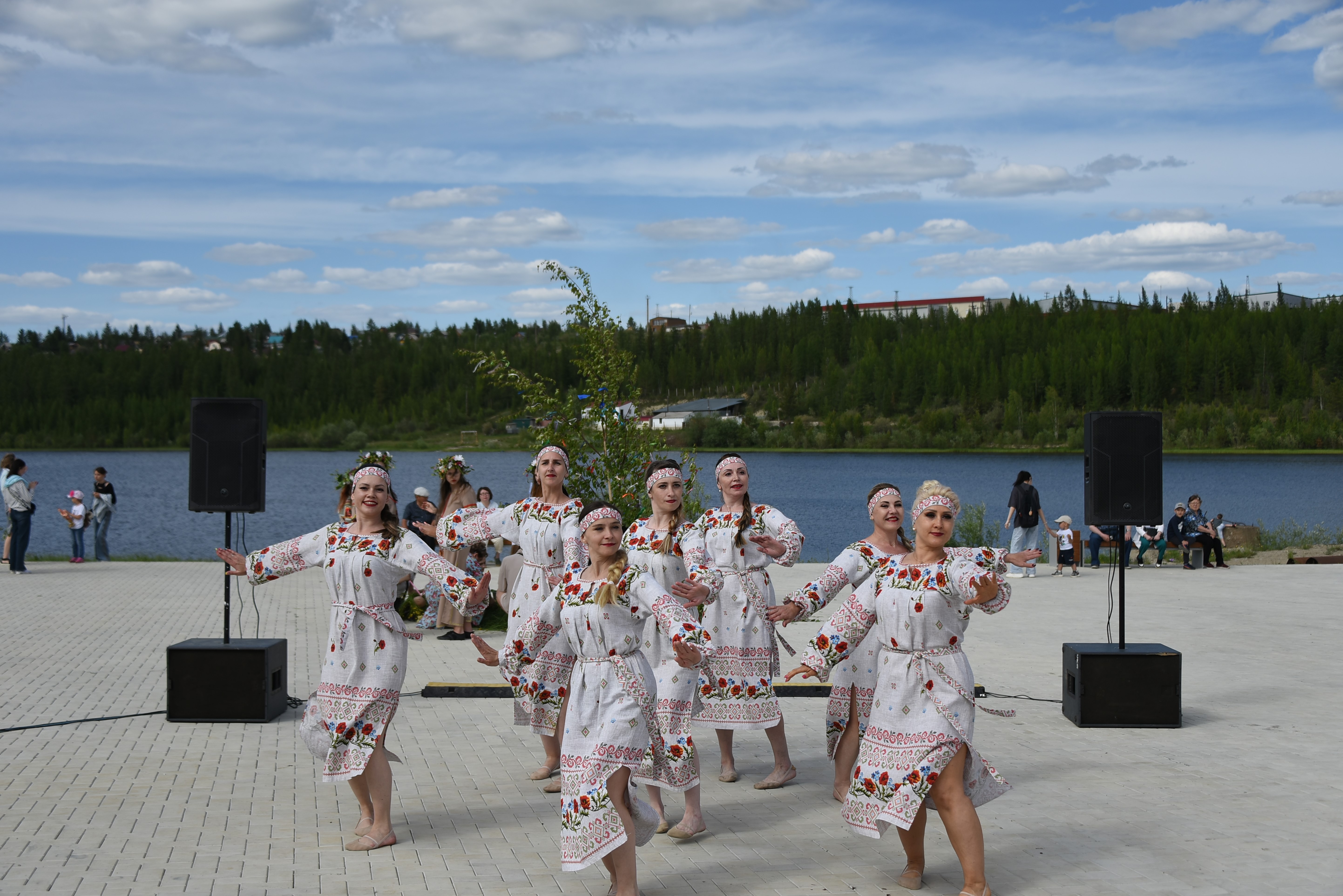 В Мирном впервые прошли троицкие гуляния славянских народов