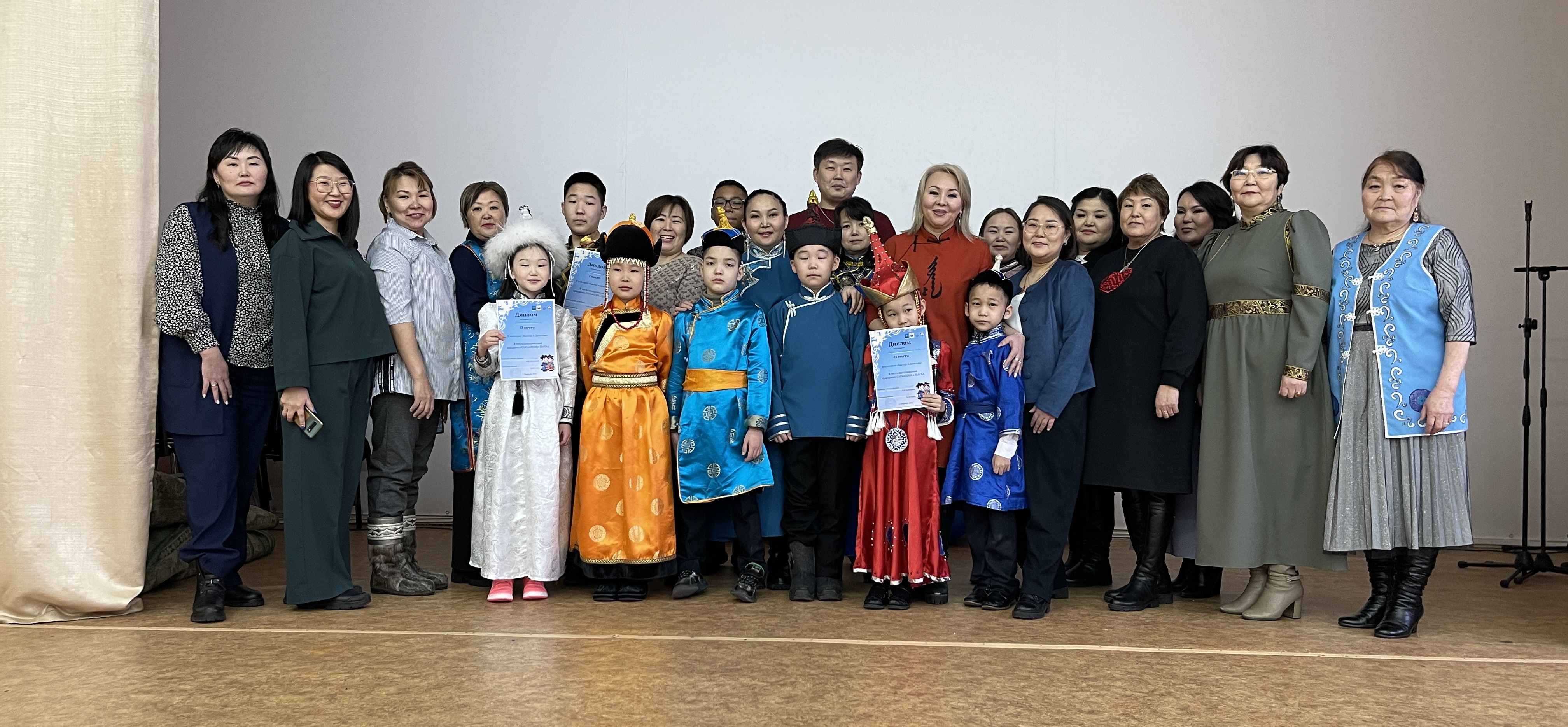 Праздник Белого месяца в Мирном