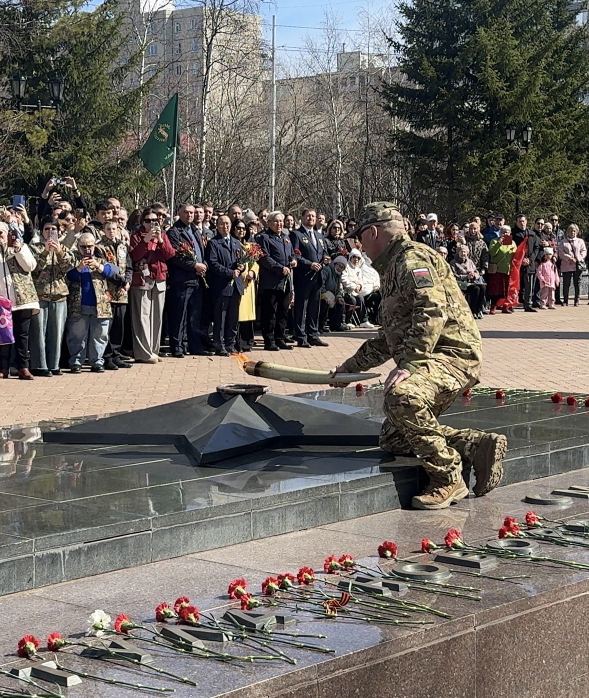 Вечный огонь: символ памяти, скорби и несгибаемого духа