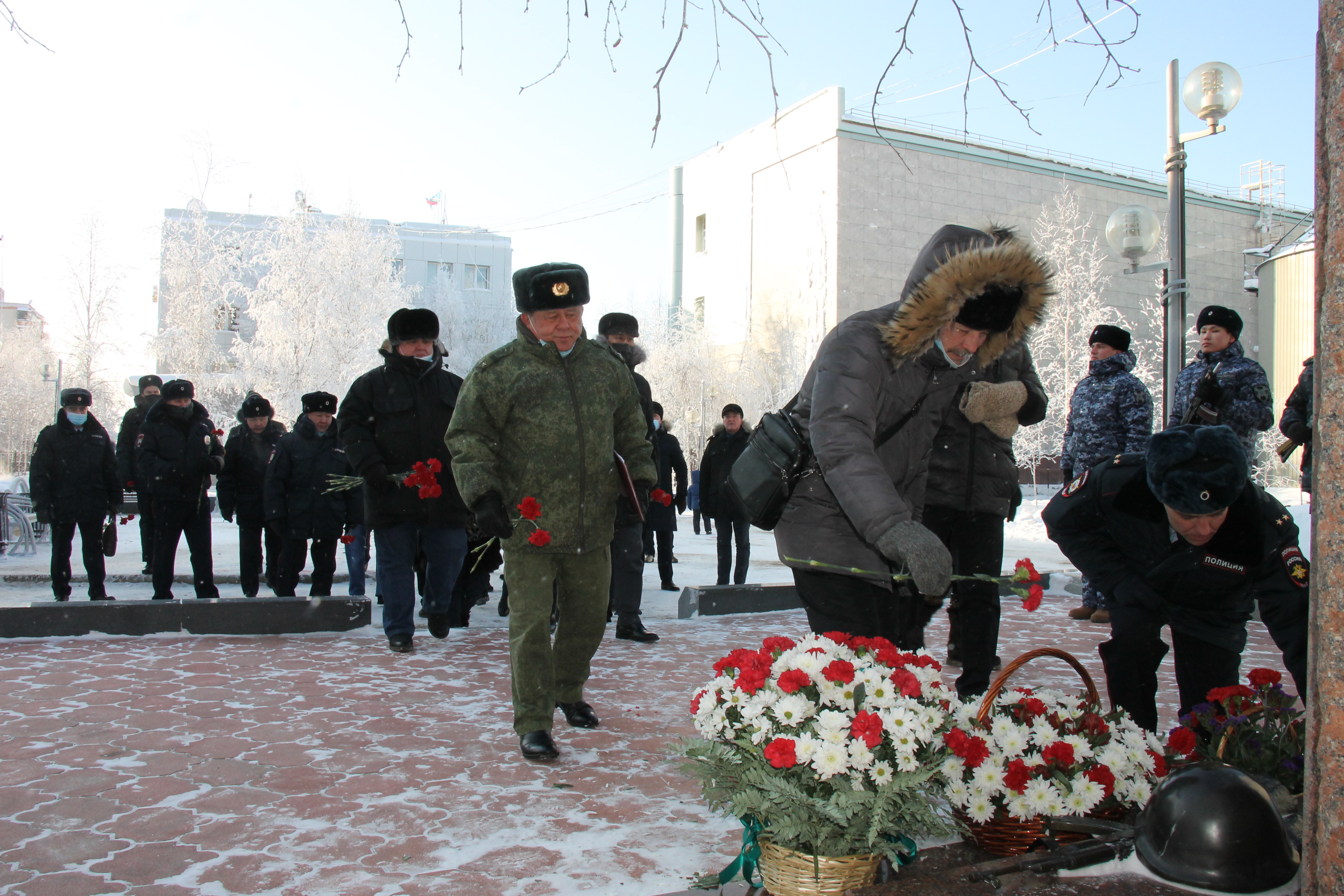 Память священна