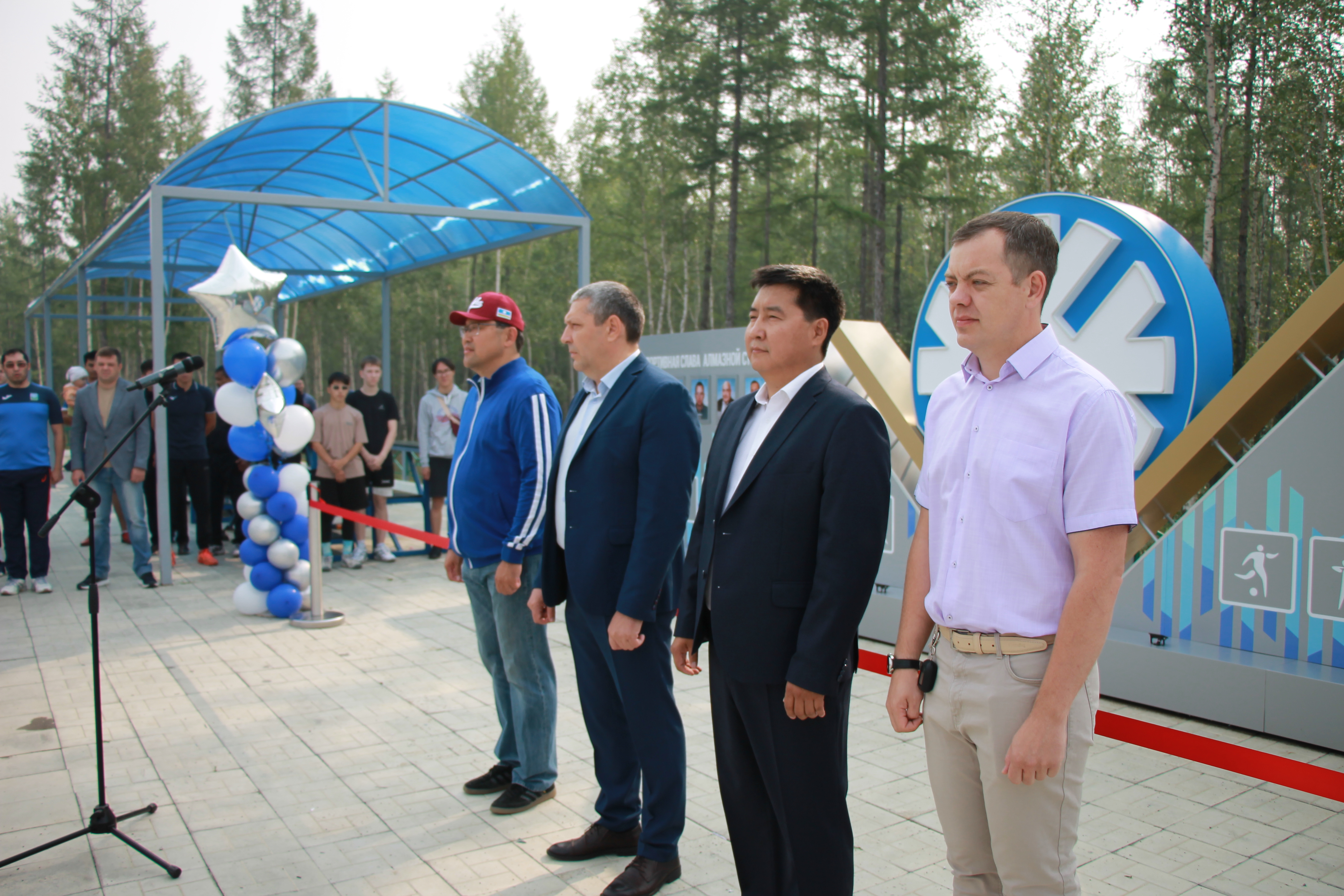 Сегодня, в День физкультурника, состоялось торжественное открытие Доски почета "Спортивная слава"