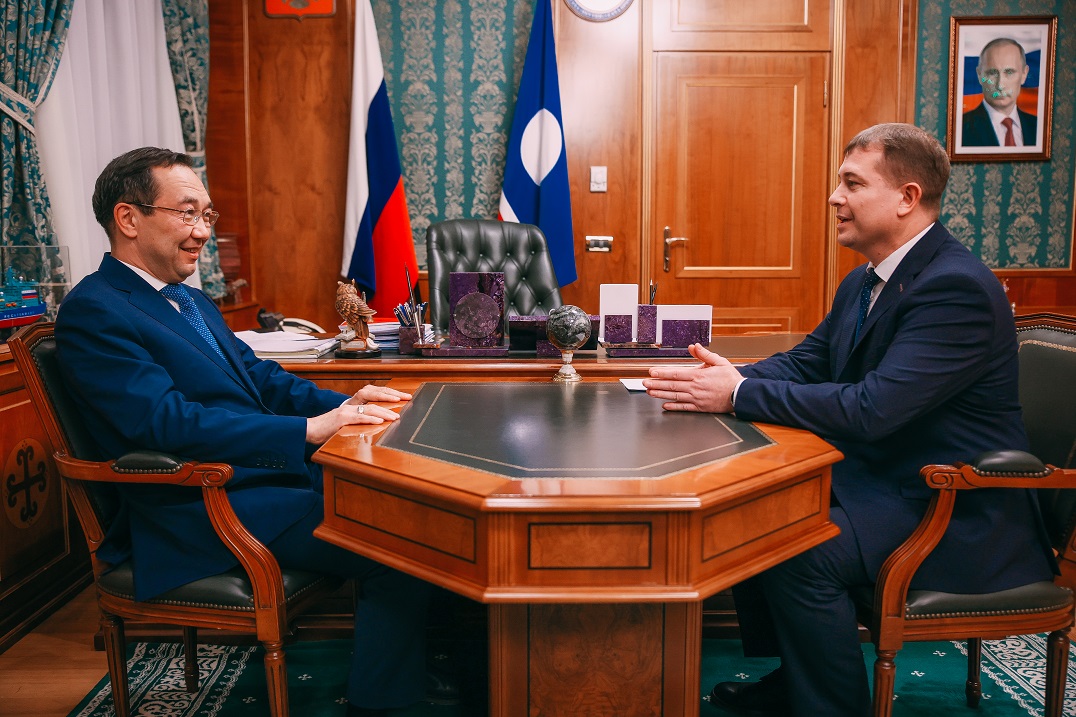 Алексей Тонких доложил главе Якутии о разработке мастер-плана города Мирный