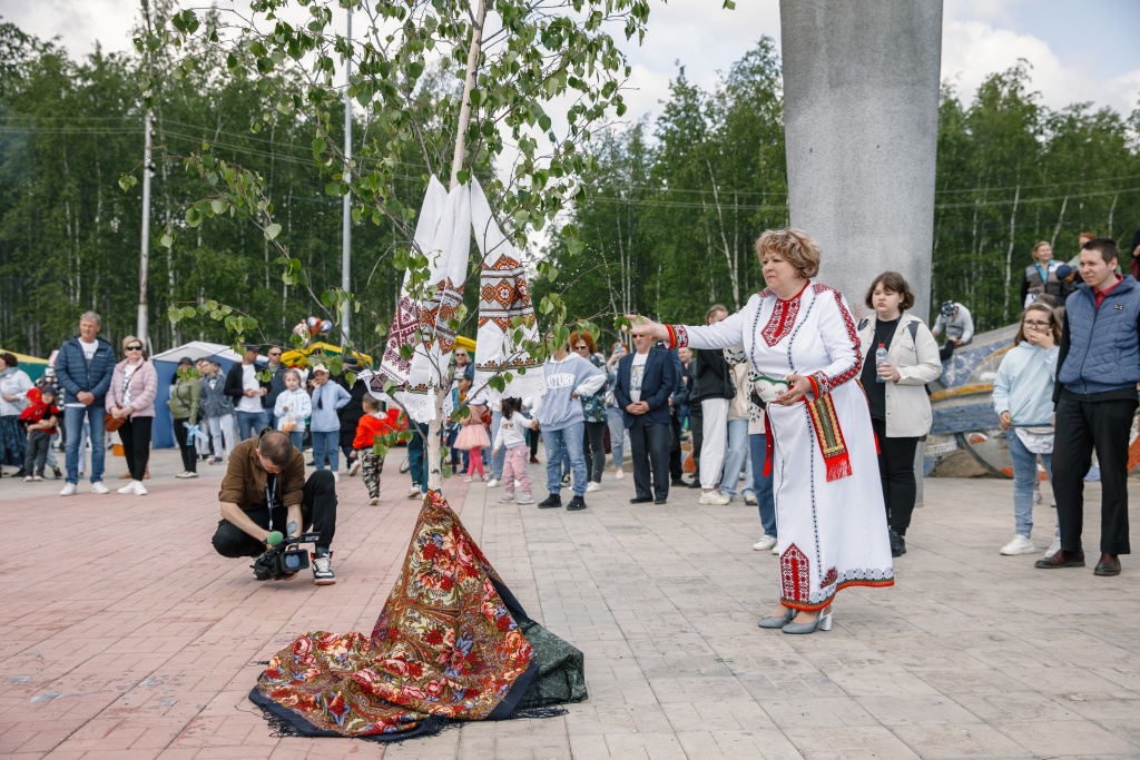 EdKo 562.jpg