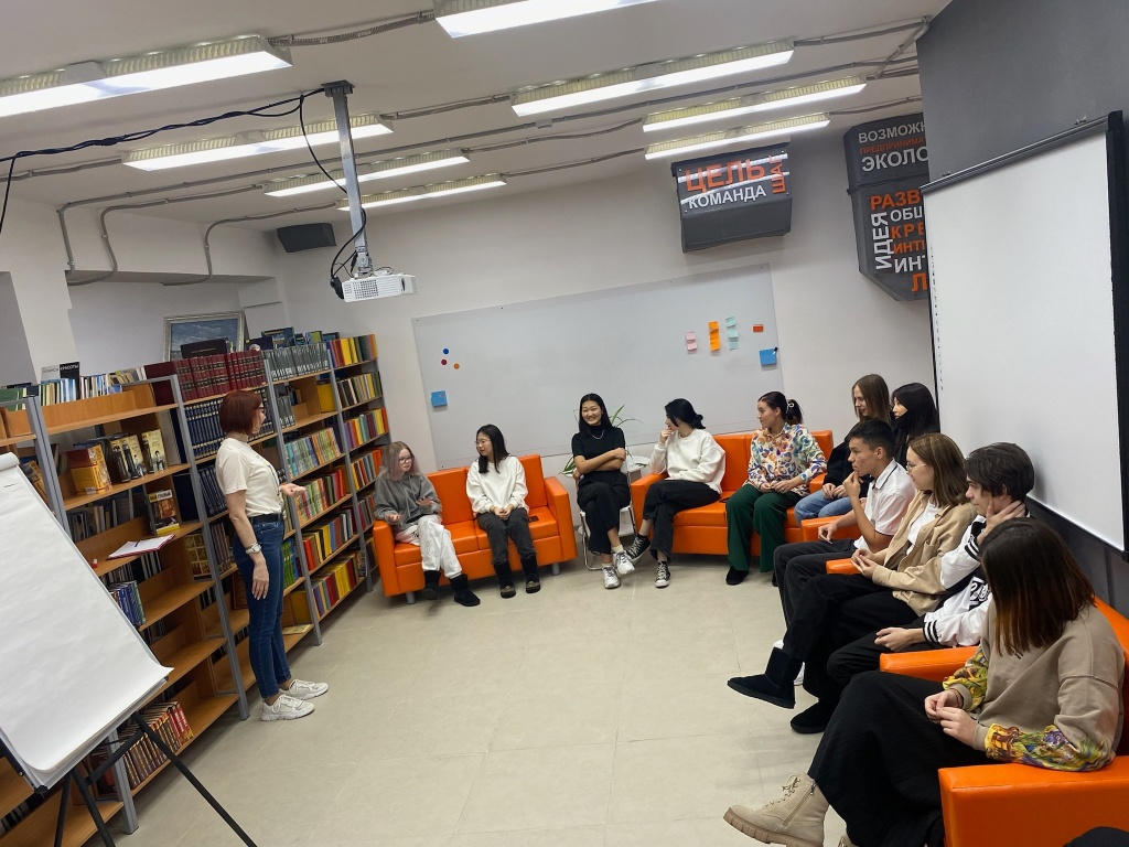 Вручение волонт книжек2.jpg